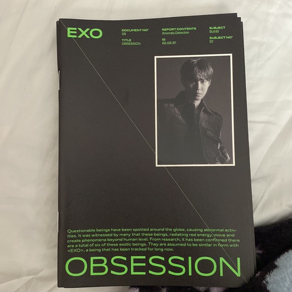 EXO obsession album (green) - Picture 4 of 9